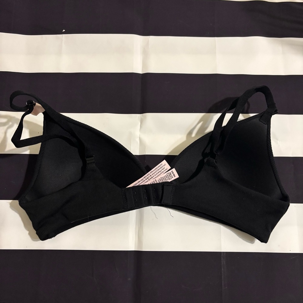 BNWT Victoria's Secret Black Ribbed Lightly Lined Full Coverage T-Shirt Bra 34B - Picture 2 of 5